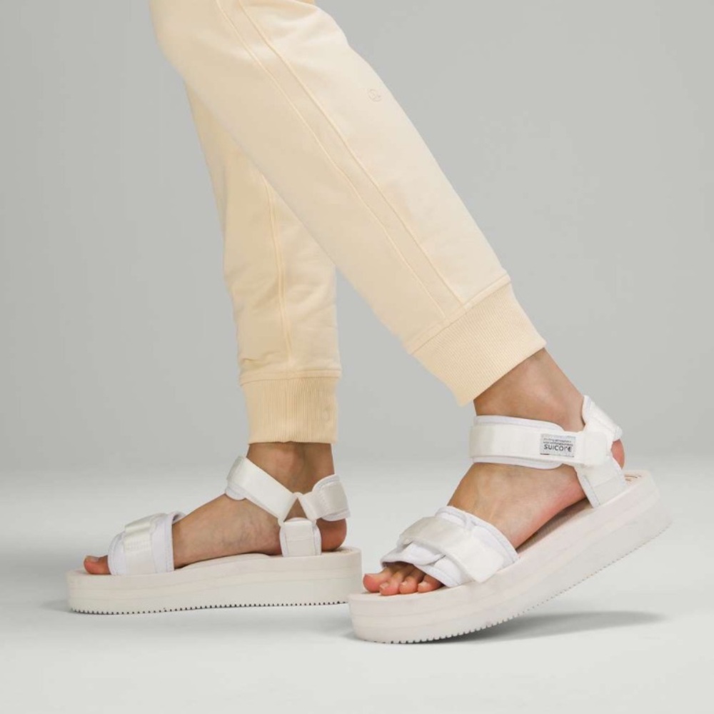 EUC, Lululemon LA Warm Down High-Rise Jogger, Lemon Chiffon, Size 4, NO PILLING! - Picture 3 of 7